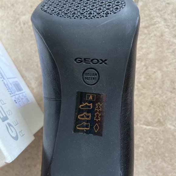 Geox Faviola Pumps black nappa leather NEW in box - Picture 4 of 7